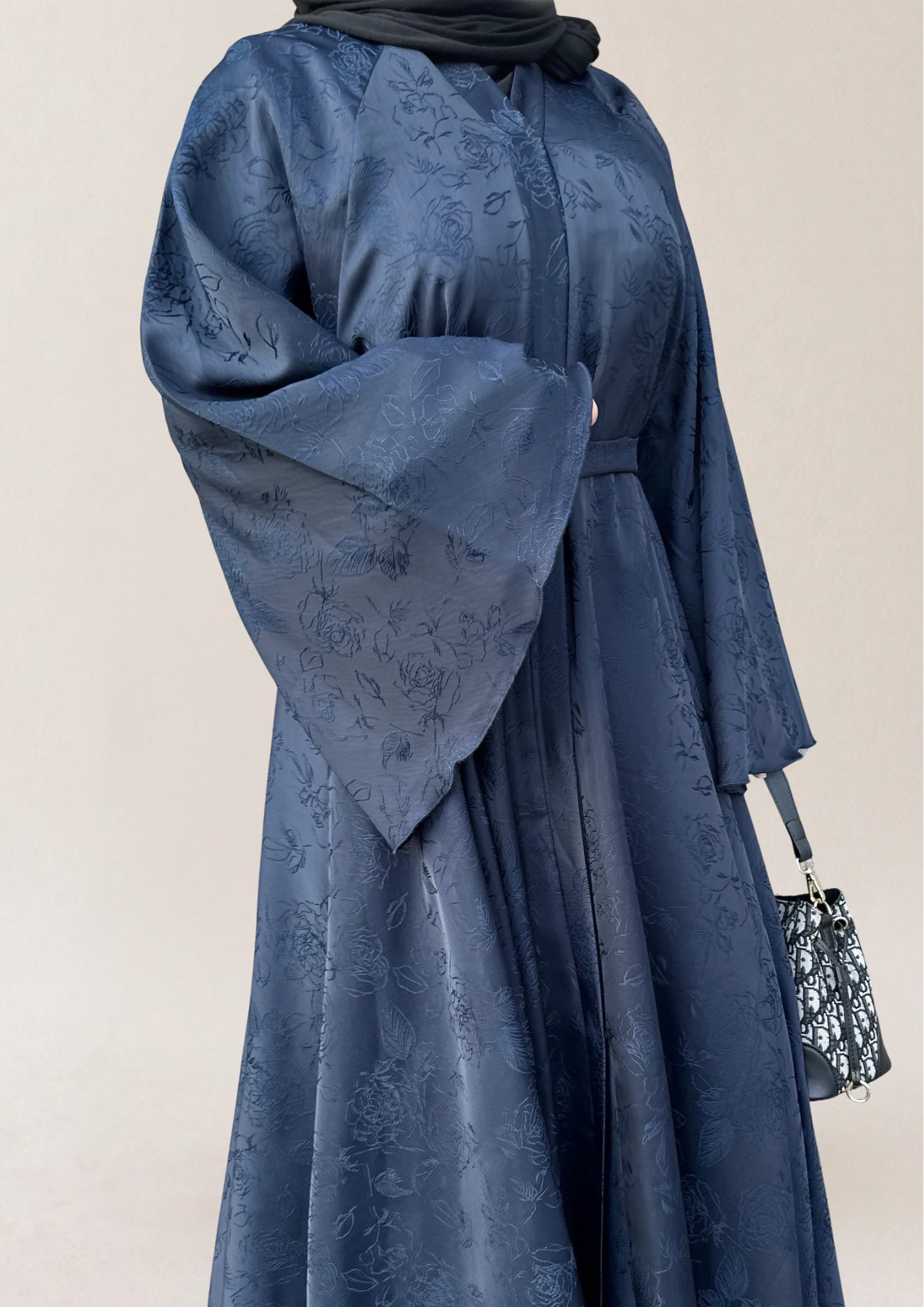 عباية روضة البحرية - دبي